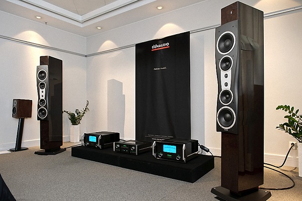 Loa Dynaudio Confidence C4 Platinum  nhập khẩu