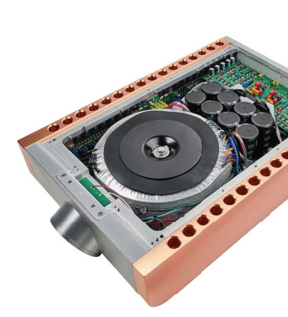 |VIETNAM HI-END SHOW 2025| Dan D’Agostino Momentum M400 MxV - Biểu tượng monoblock đỉnh cao tại Vietnam Hi-End Show 2025 3 1309 z7004353322380 af2d6e629f6e6331f8f14fba5552cdef