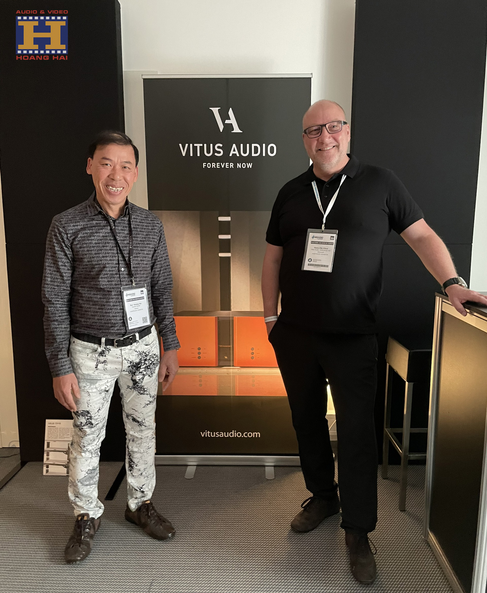 Giám đốc Bùi Hoàng Hải tại khu vực trình diễn của Vitus Audio